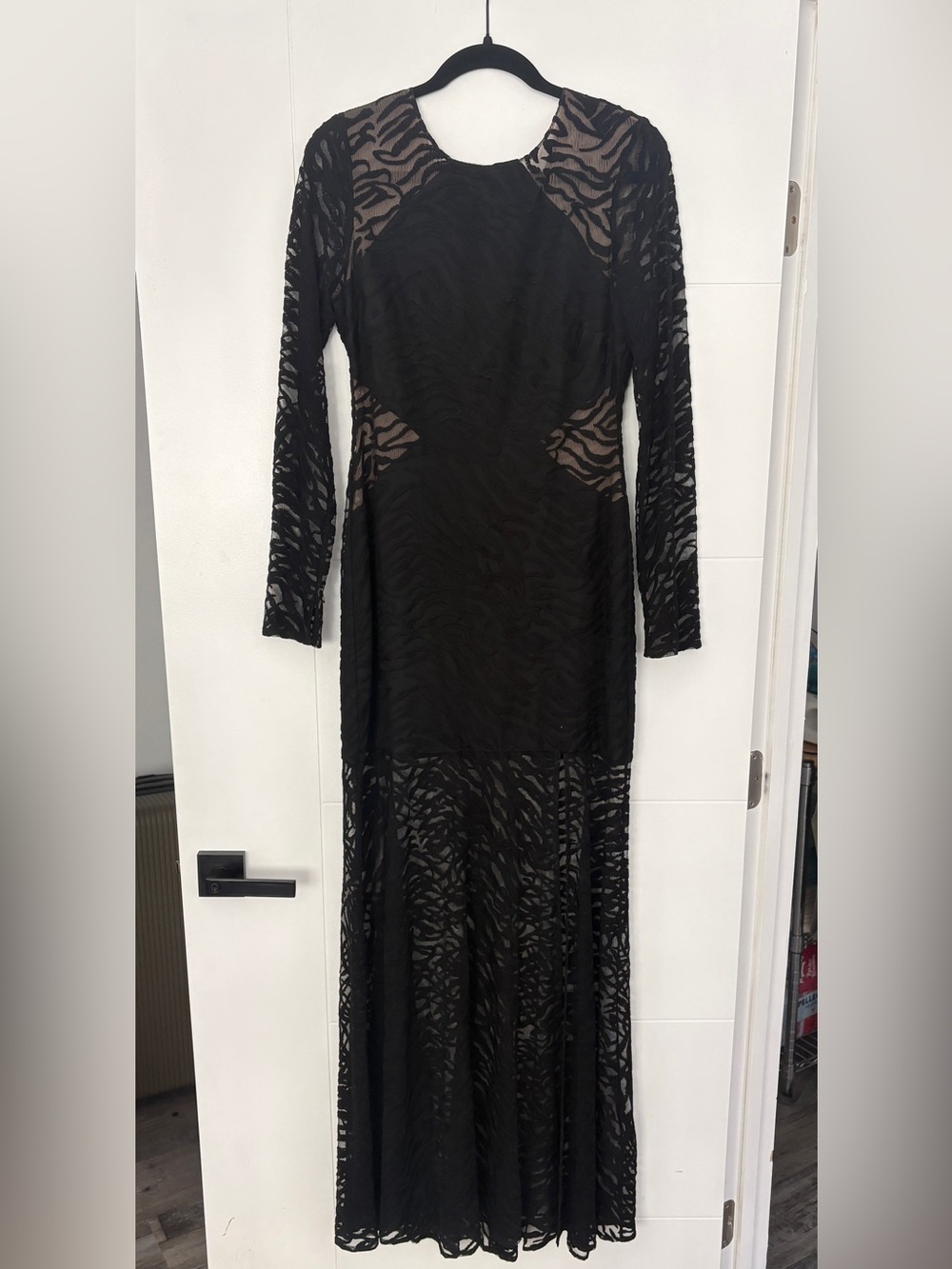 BCBGMAXAZRIA Tiger Print Illusion Mesh
Maxi Gown Size 8